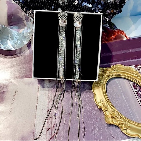 Silver Fringe Black Tassel Multistrand Zircon Dangle Earrings - Picture 2 of 6